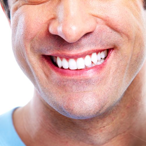 sonrisas en clinica dental Vilagarcía de Arousa