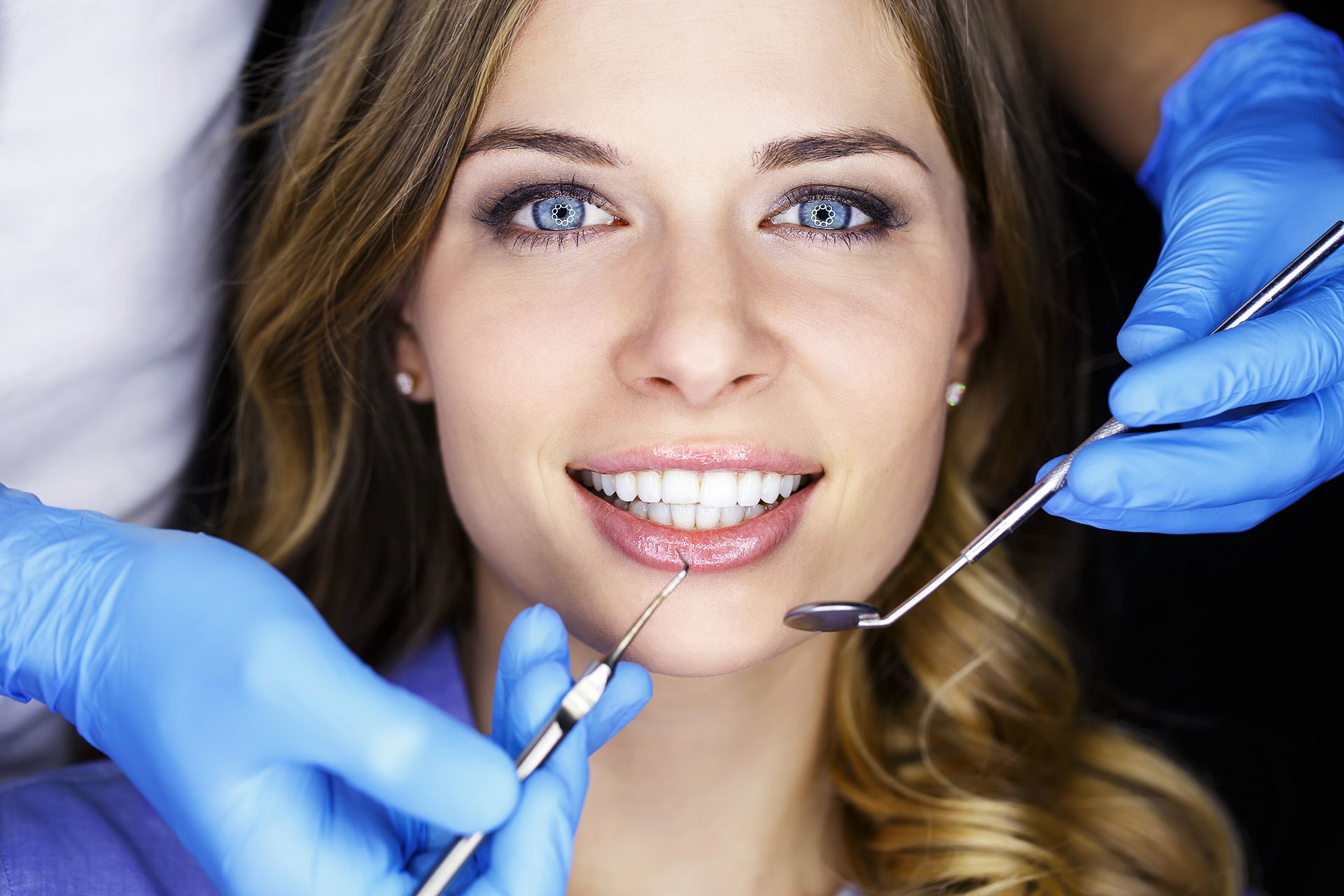 tratamientos dentales clinica dental vazquez troche vilagarcia de arousa